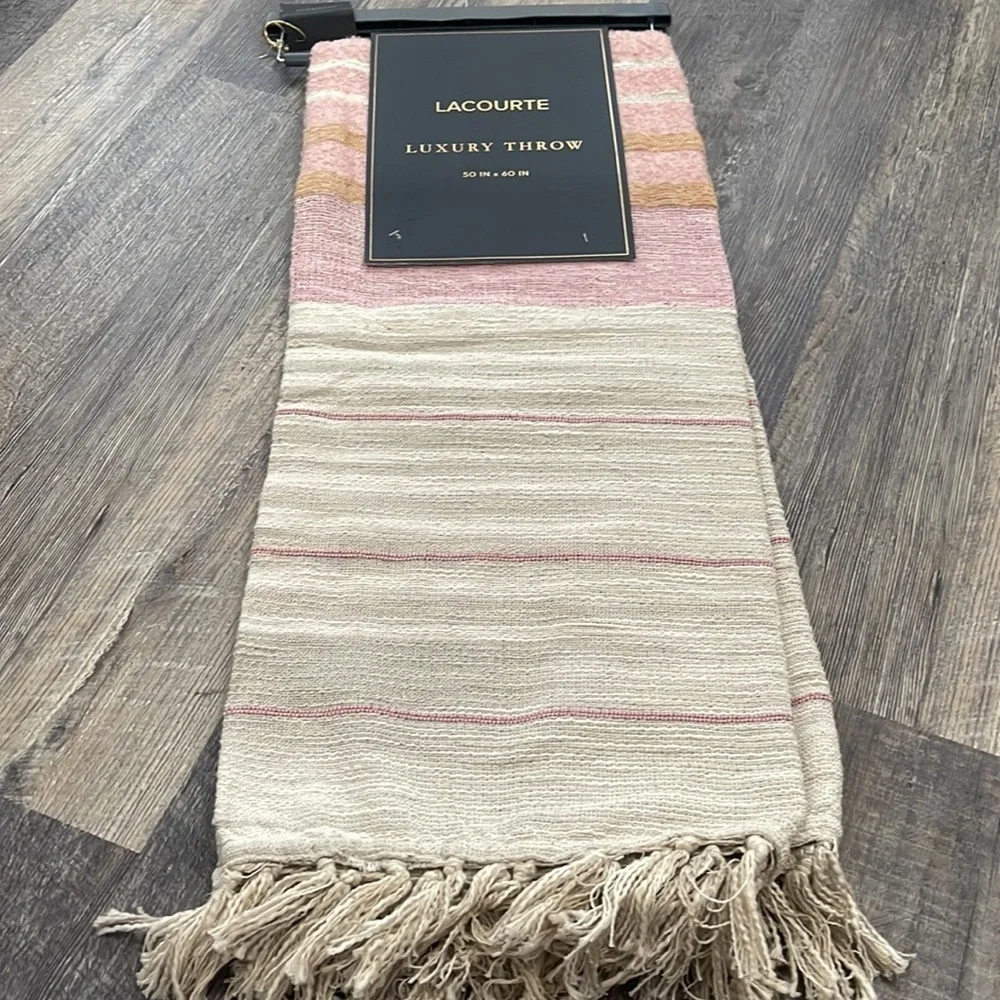 Lacourte hand made blanket